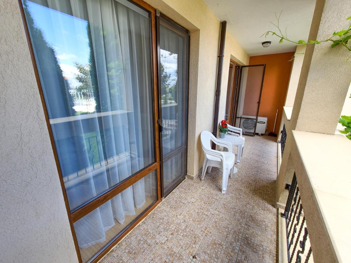 Prestige Fort Aparthotel - Private Apartment-Bsr Sveti Vlas Exteriör bild