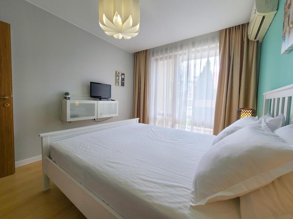 Prestige Fort Aparthotel - Private Apartment-Bsr Sveti Vlas Exteriör bild